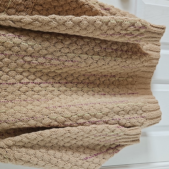 Hand knit sweater with colorful stitching - Picture 3 of 4